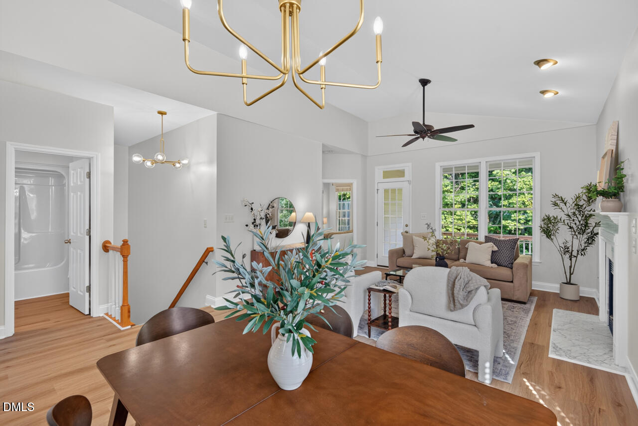 806 Carved Oak Drive