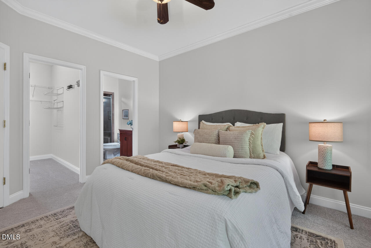 806 Carved Oak Drive