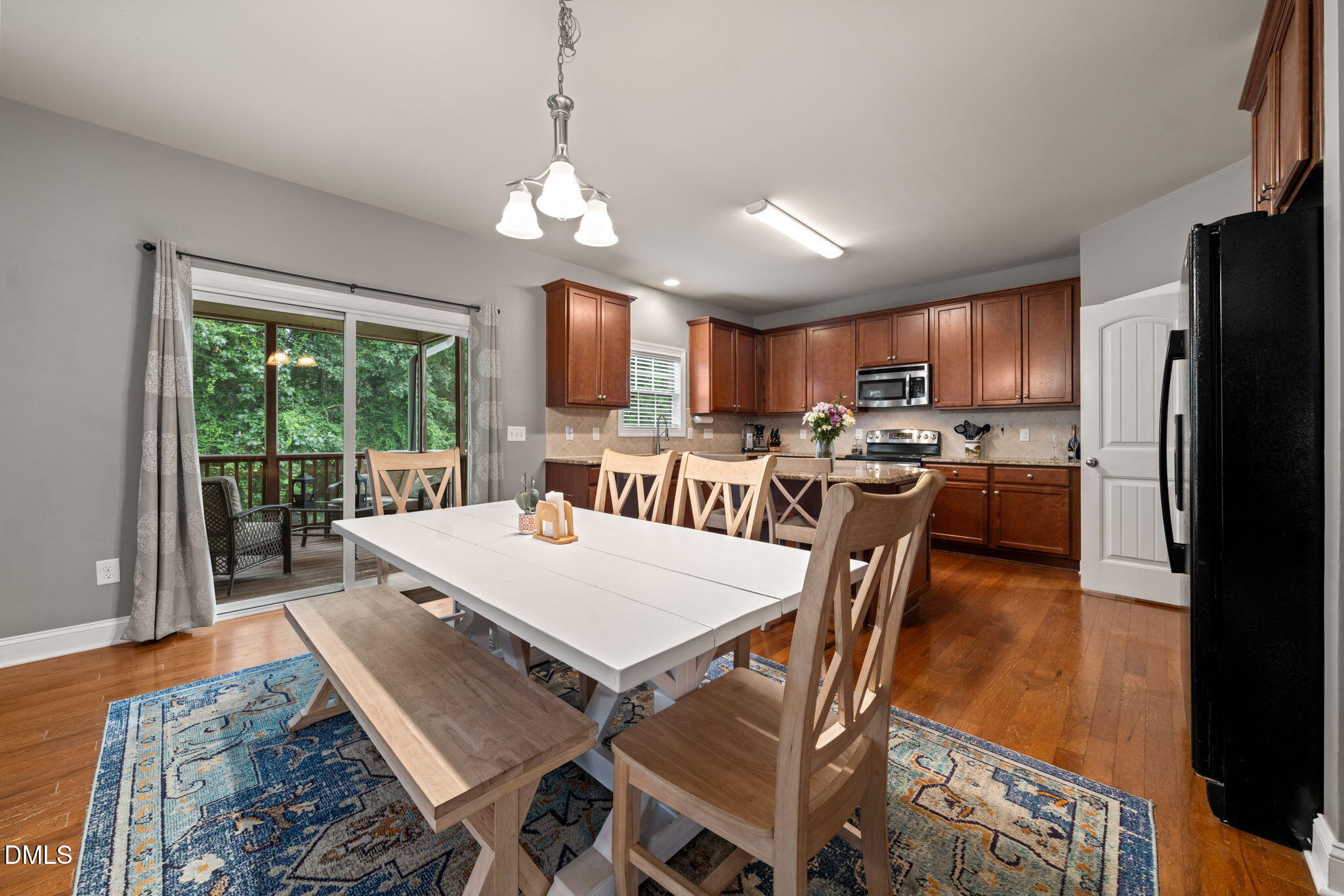 1550 Lake Louise Lane