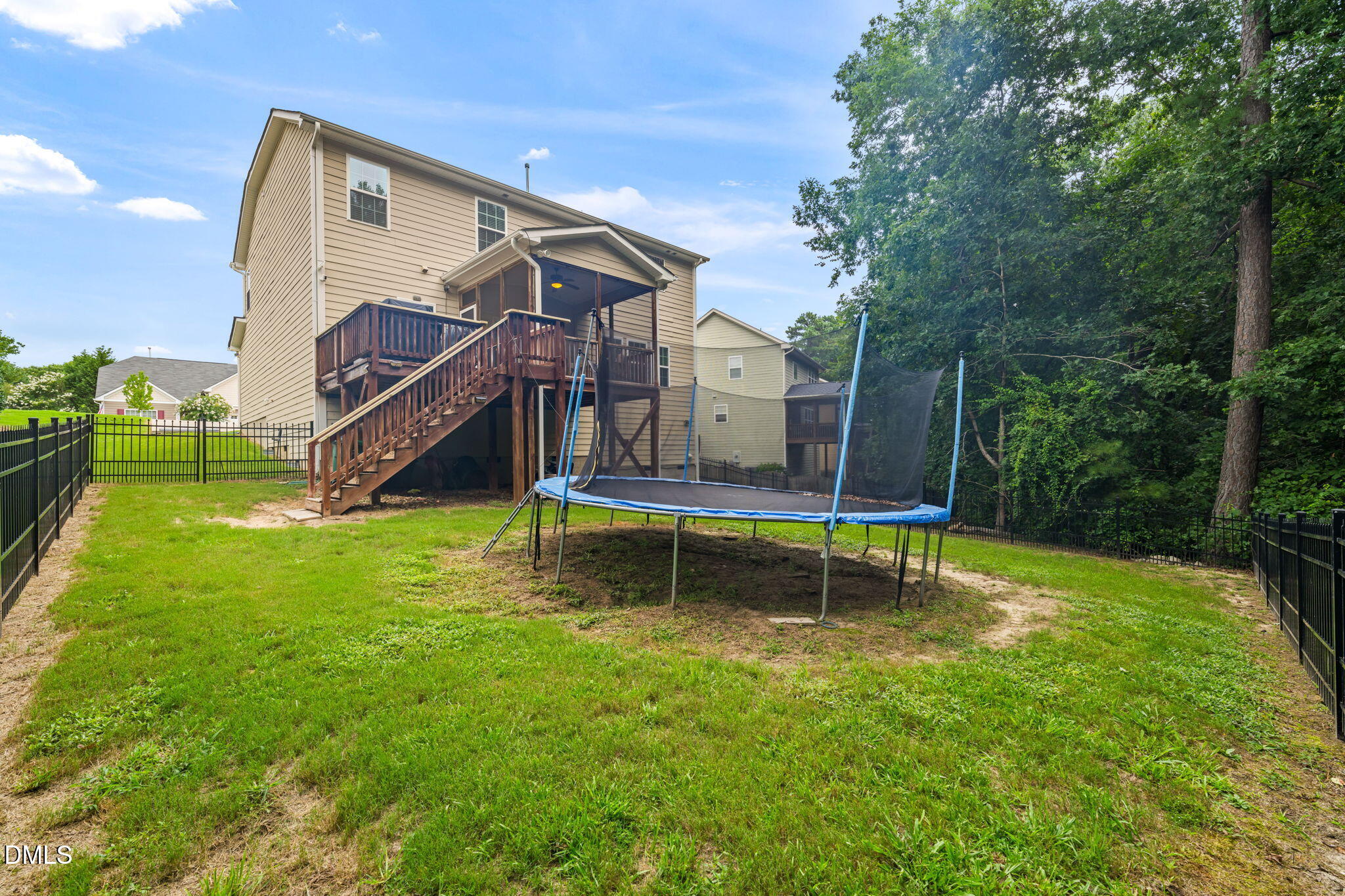 1550 Lake Louise Lane