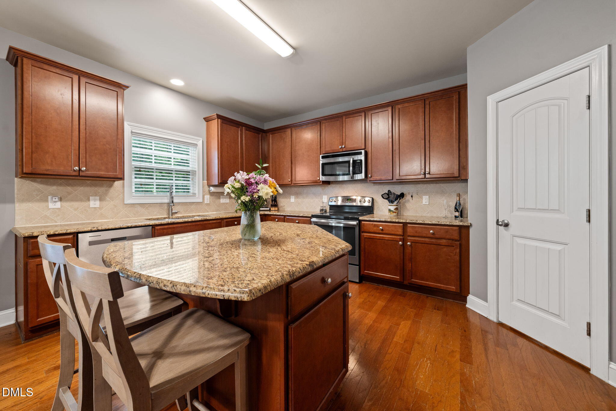 1550 Lake Louise Lane