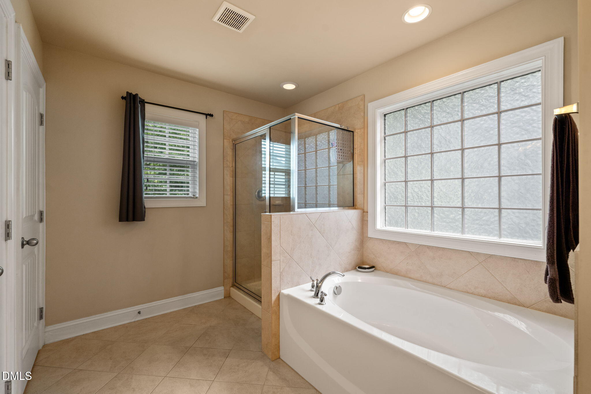 1550 Lake Louise Lane