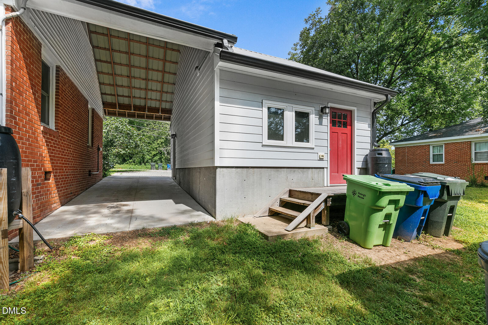 2113 Henslowe Drive