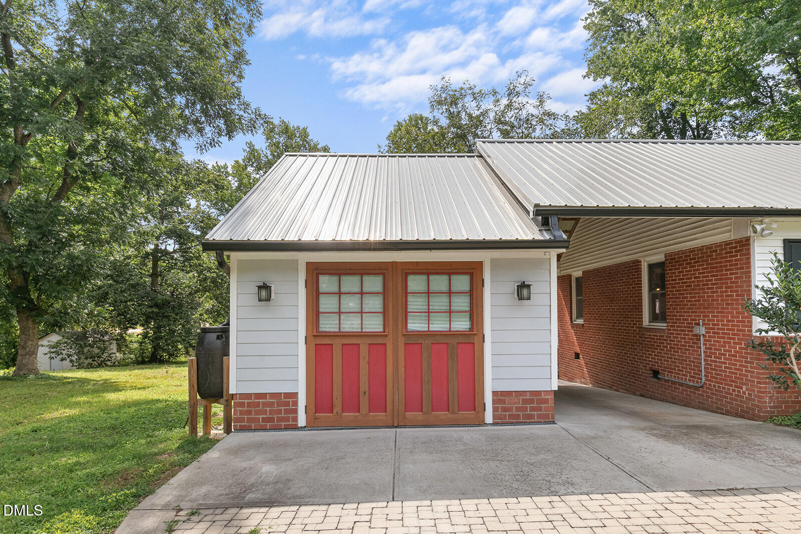 2113 Henslowe Drive