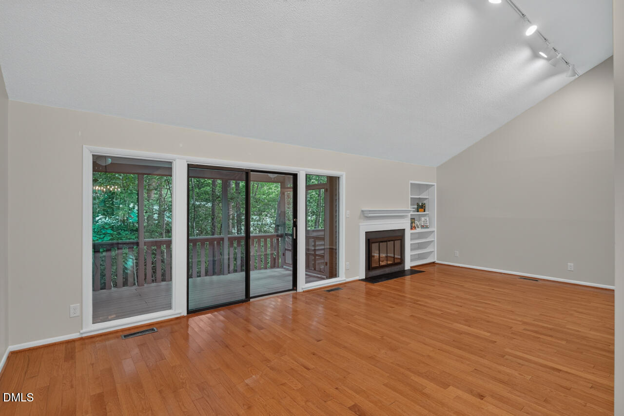 16 Glenmore Drive