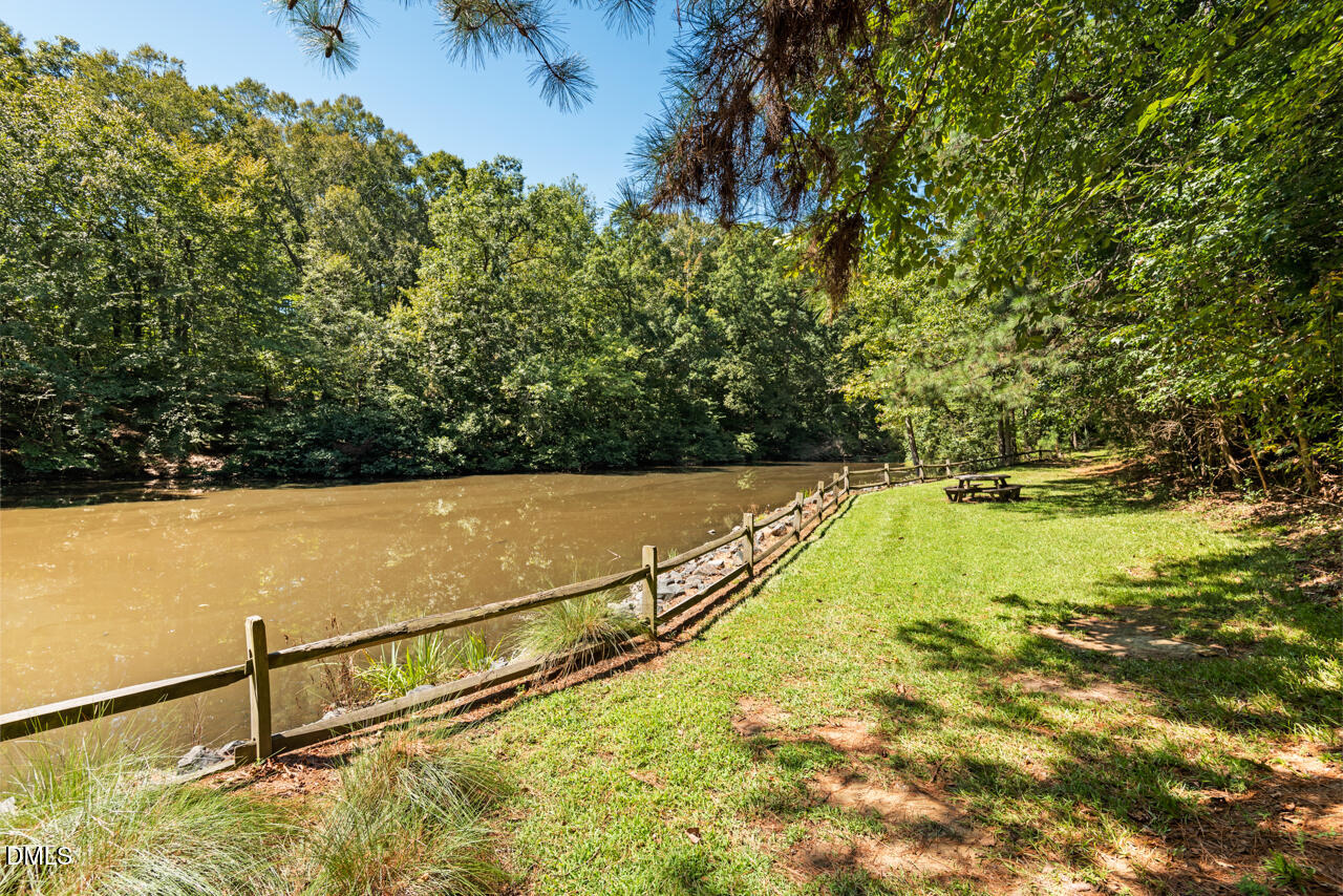 16 Glenmore Drive