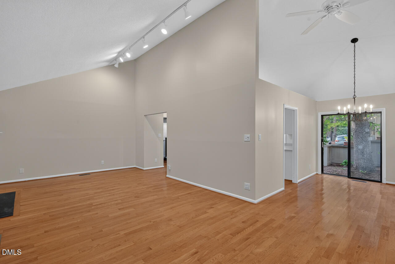 16 Glenmore Drive