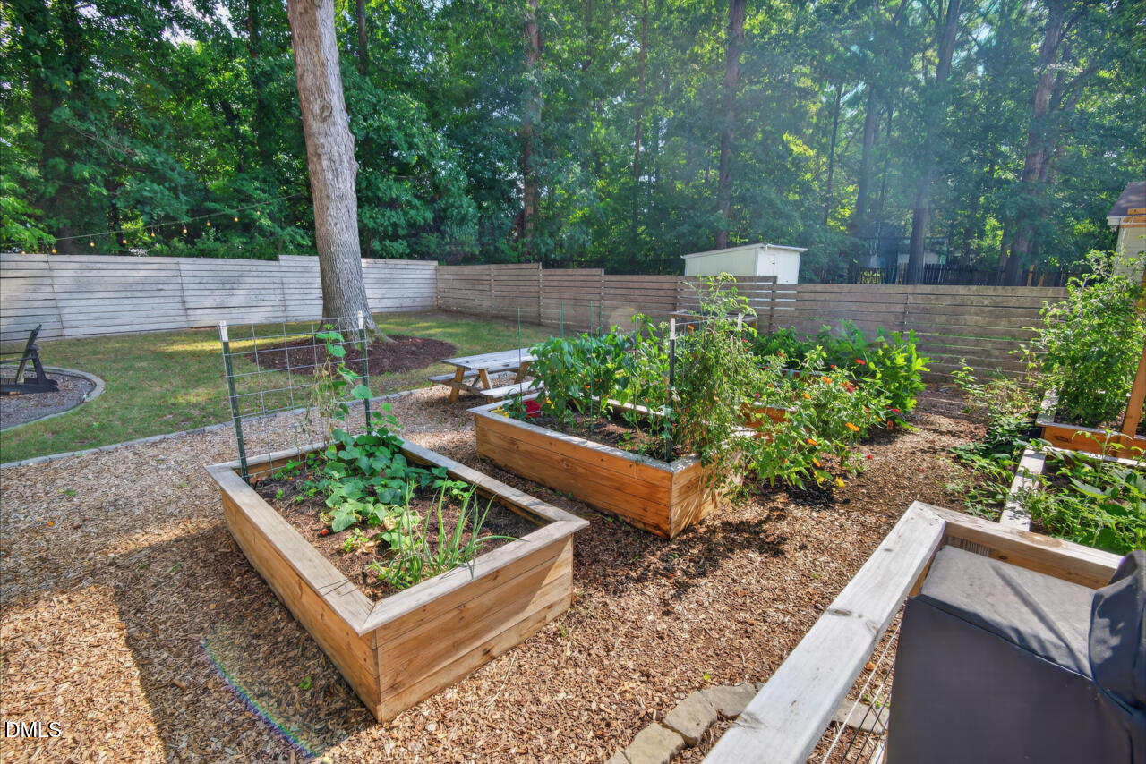 506 N King Charles Road