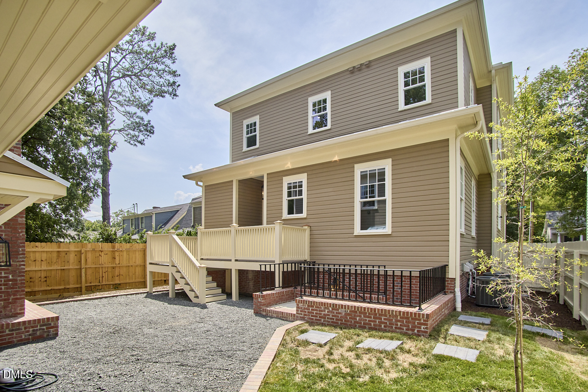 1106 9th Street
