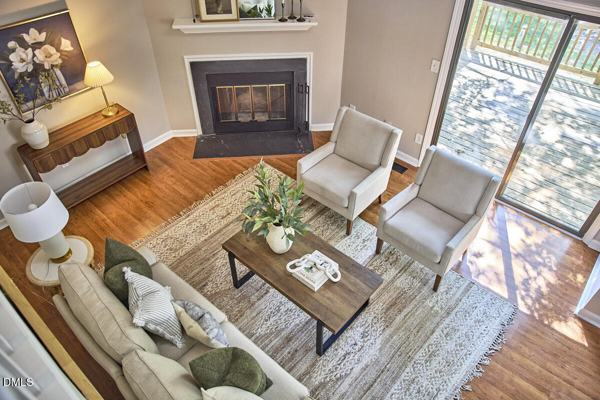 3 Hickory Wood Square