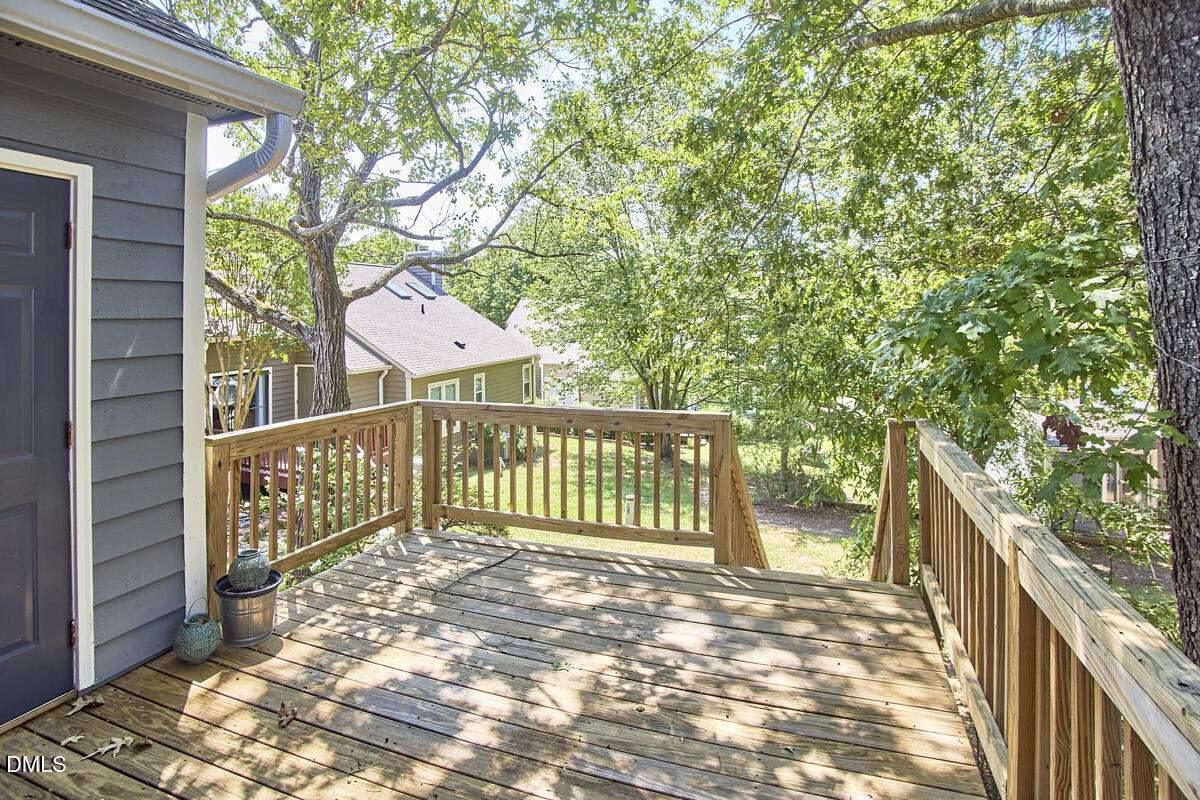 3 Hickory Wood Square