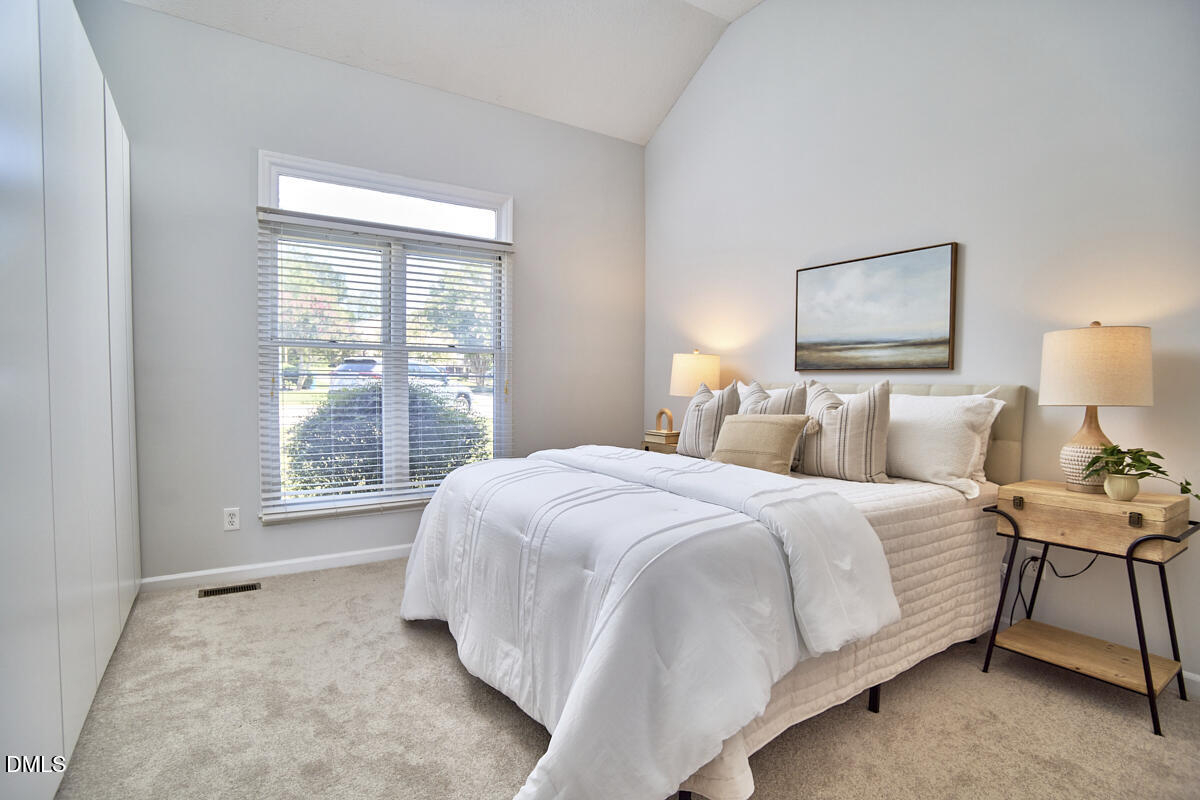 3 Hickory Wood Square