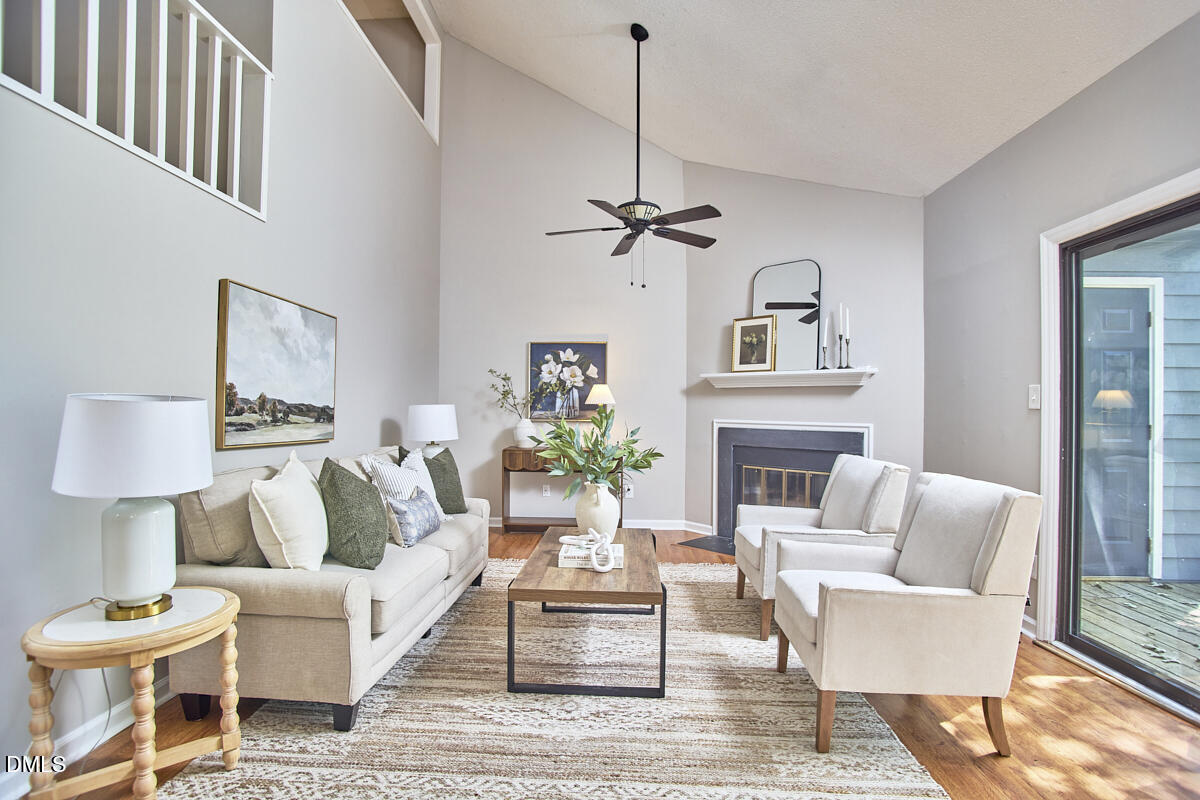 3 Hickory Wood Square