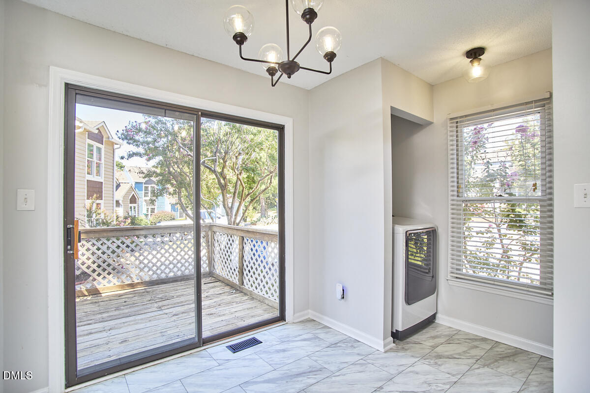 3 Hickory Wood Square
