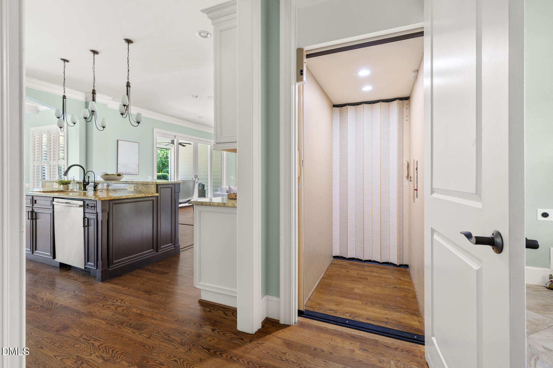 67 Rolling Woods Court
