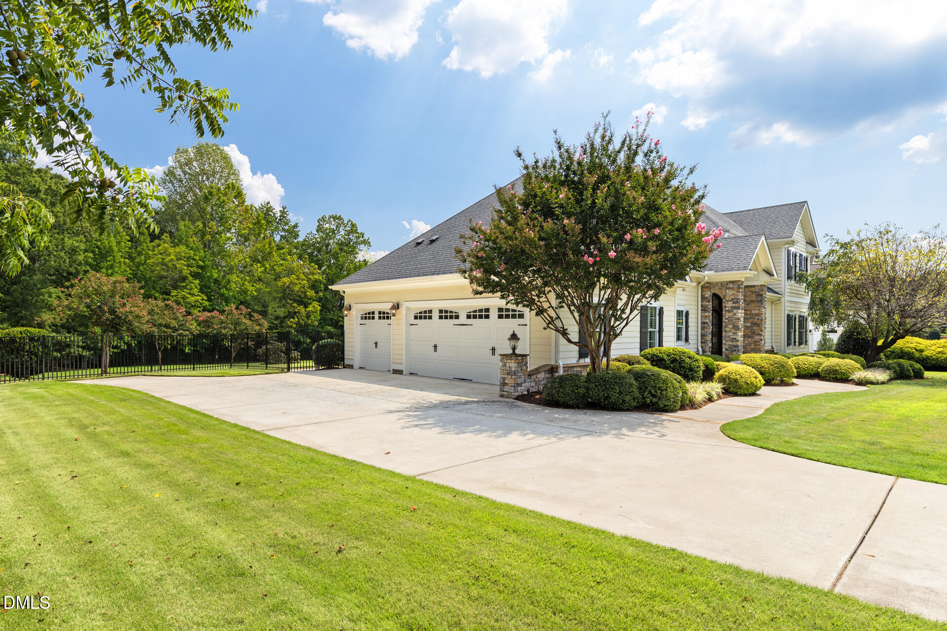67 Rolling Woods Court