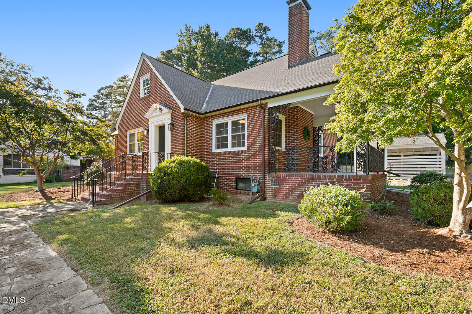 2720 University Drive