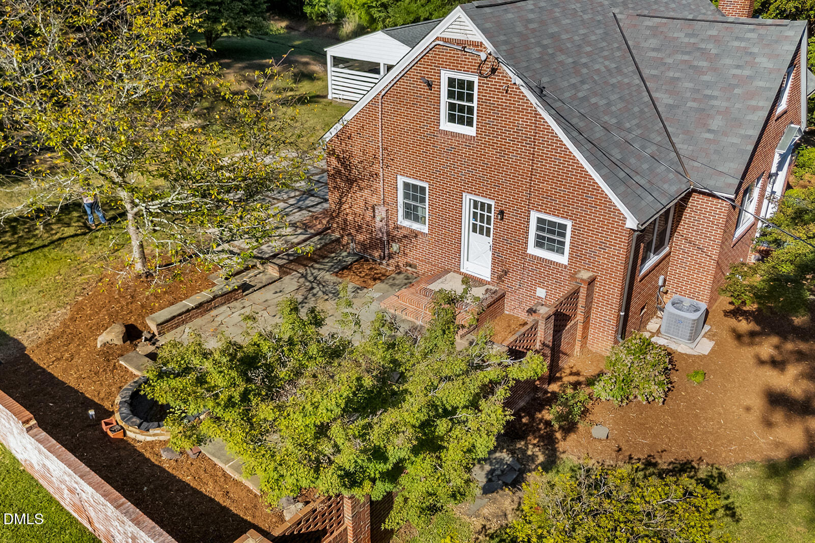 2720 University Drive