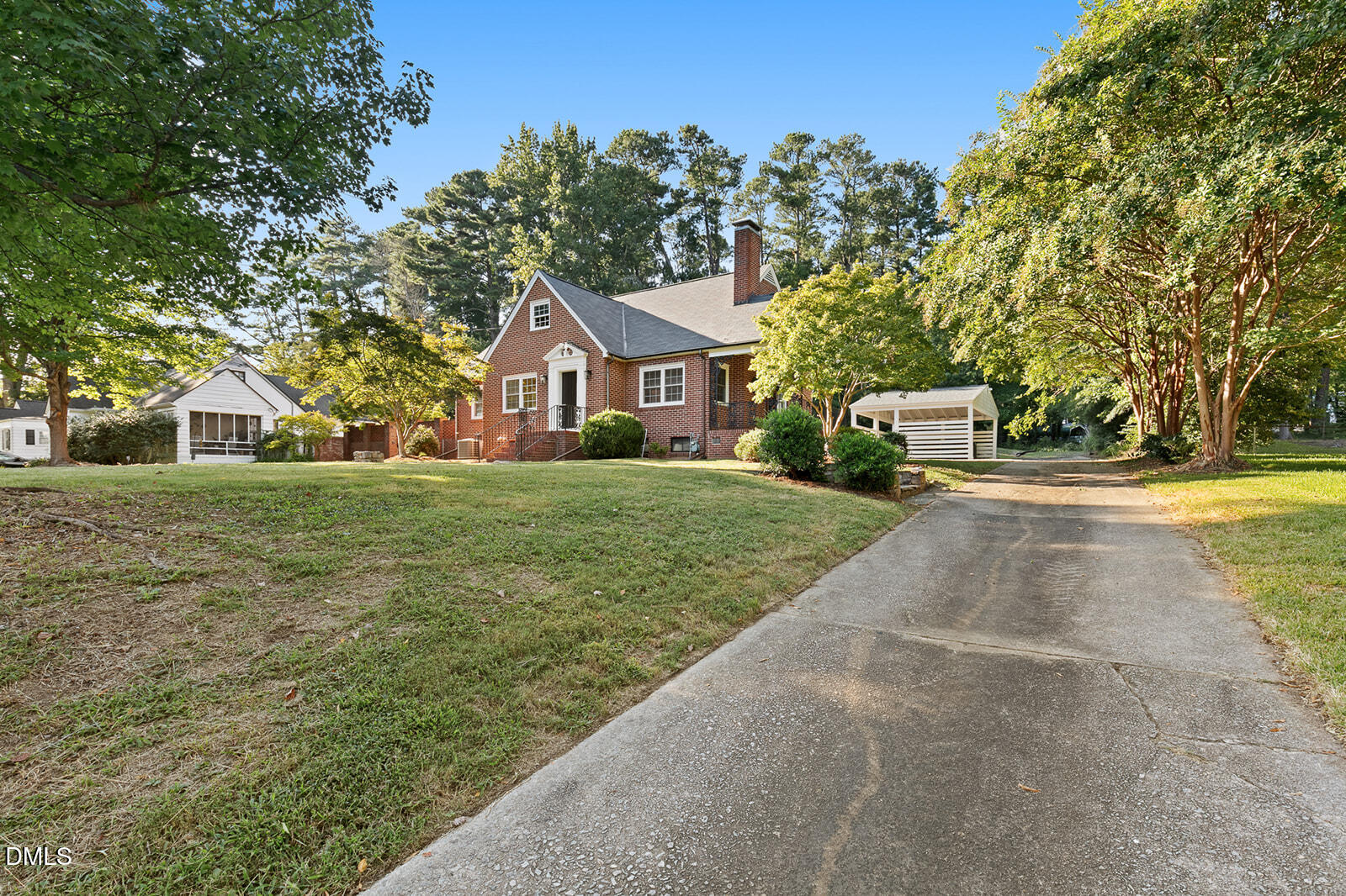 2720 University Drive