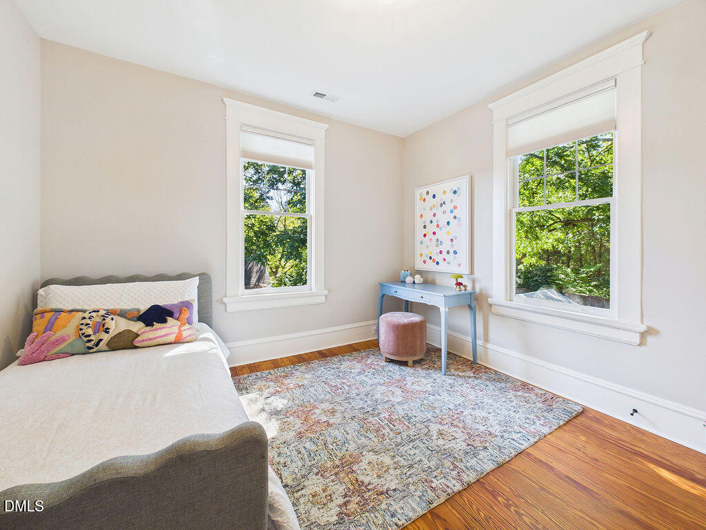 106 E Trinity Avenue
