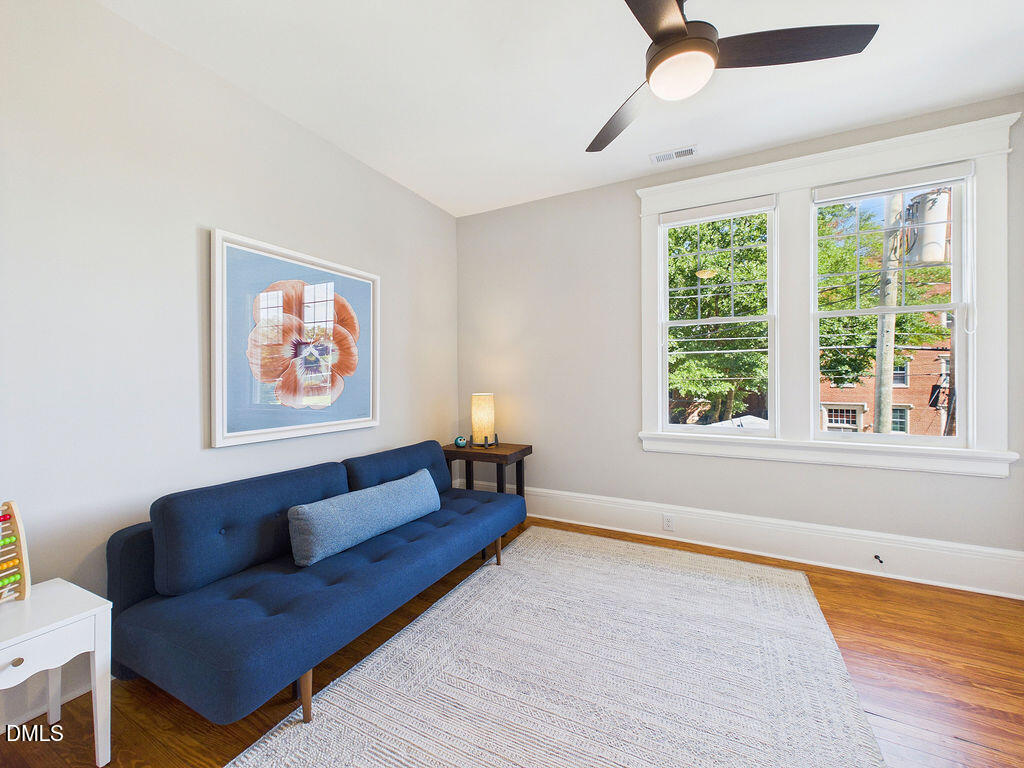 106 E Trinity Avenue