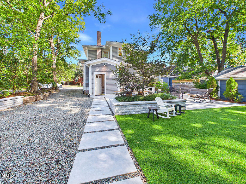 106 E Trinity Avenue
