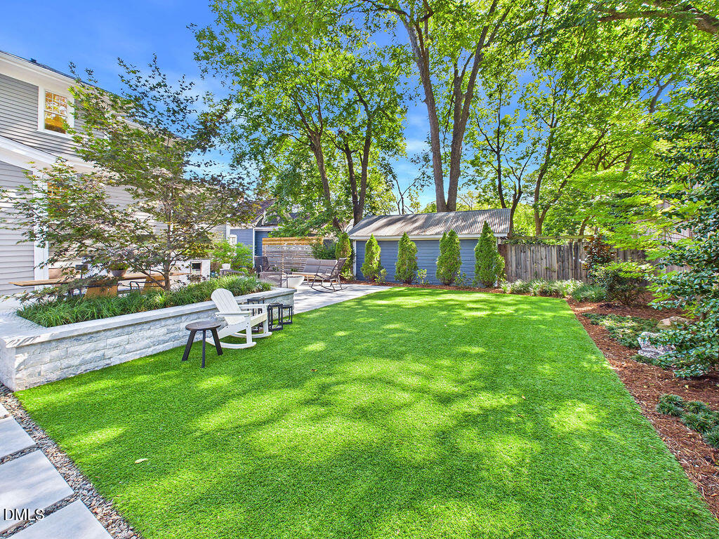 106 E Trinity Avenue