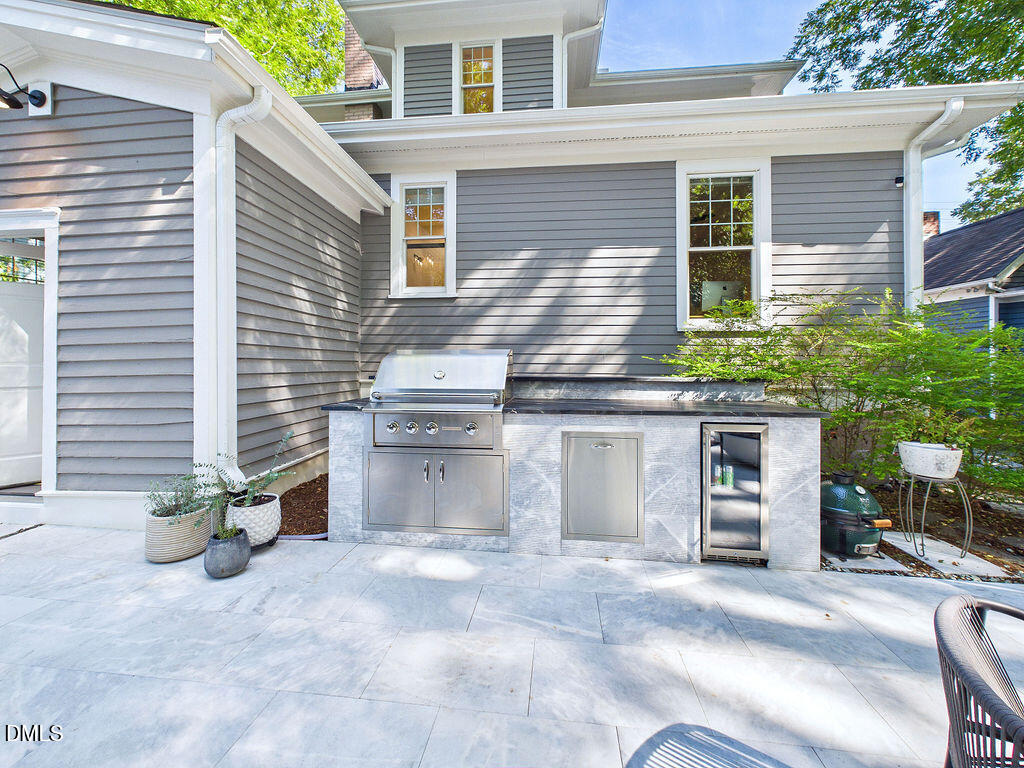 106 E Trinity Avenue
