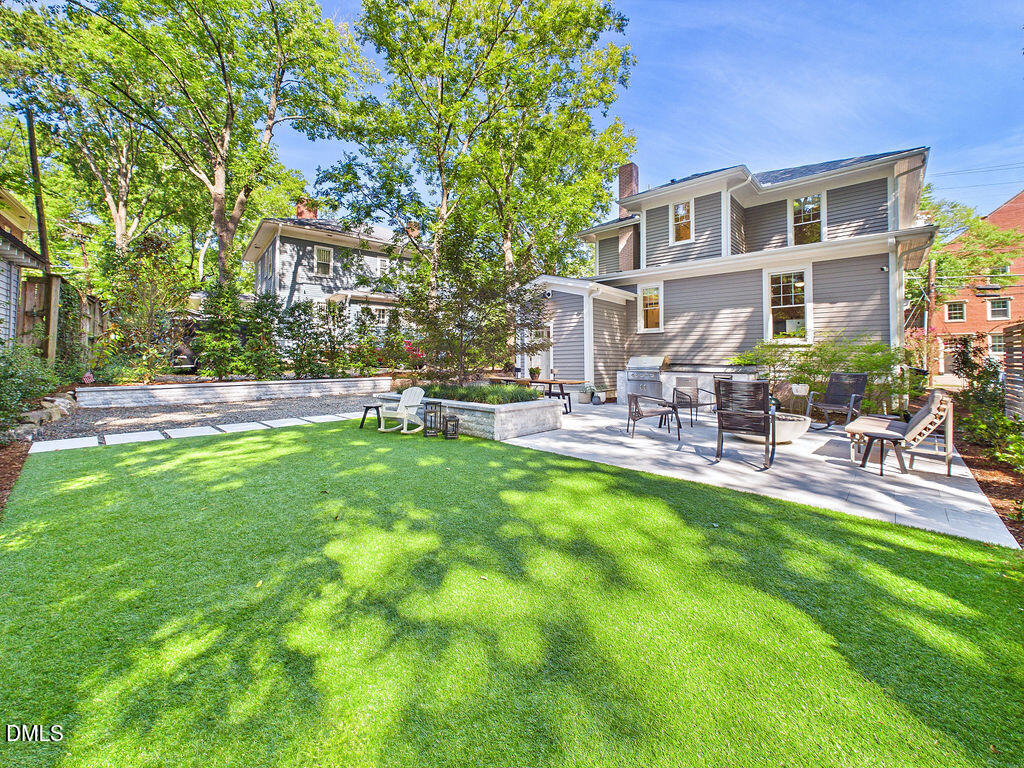 106 E Trinity Avenue
