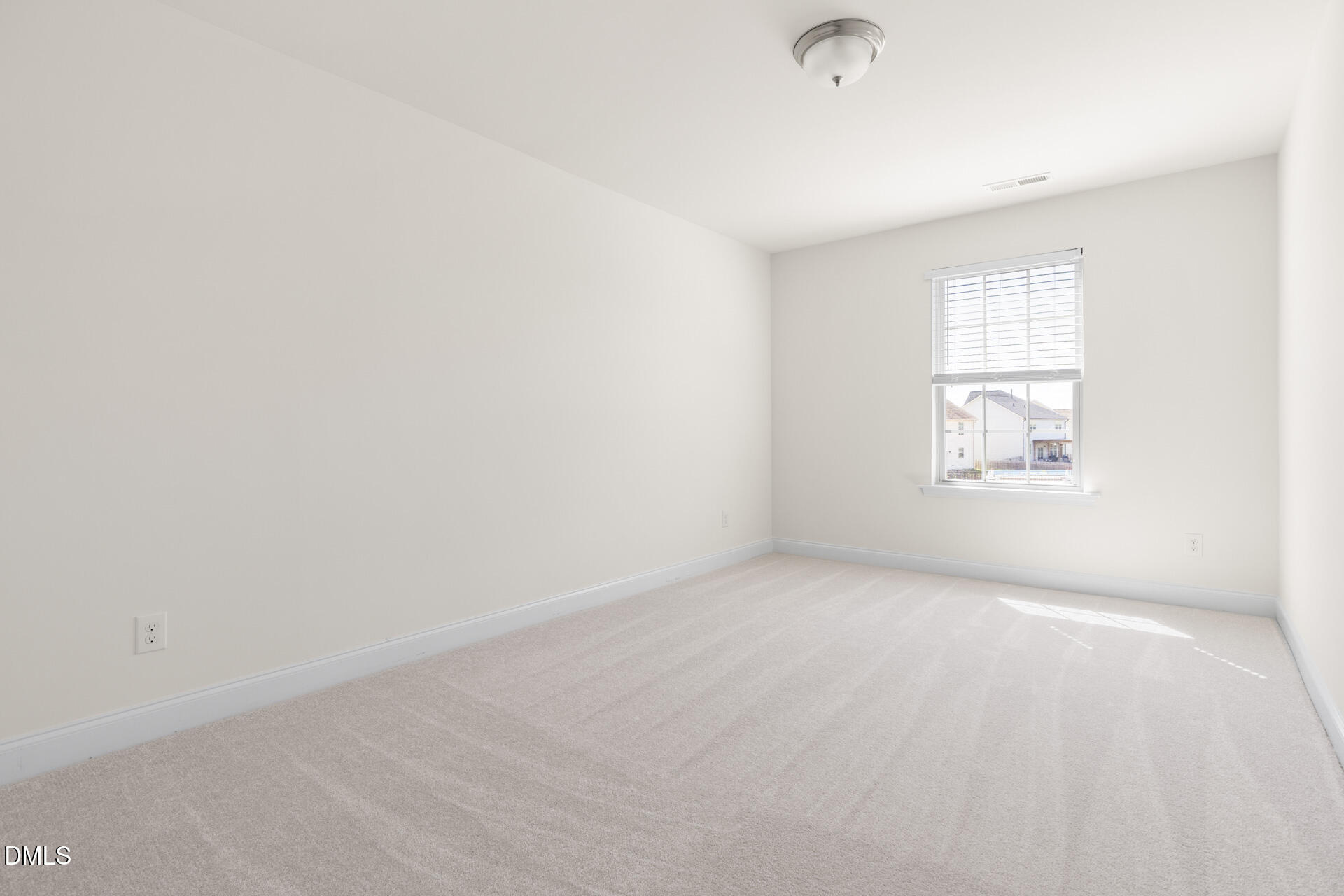 3316 Lacewing Drive