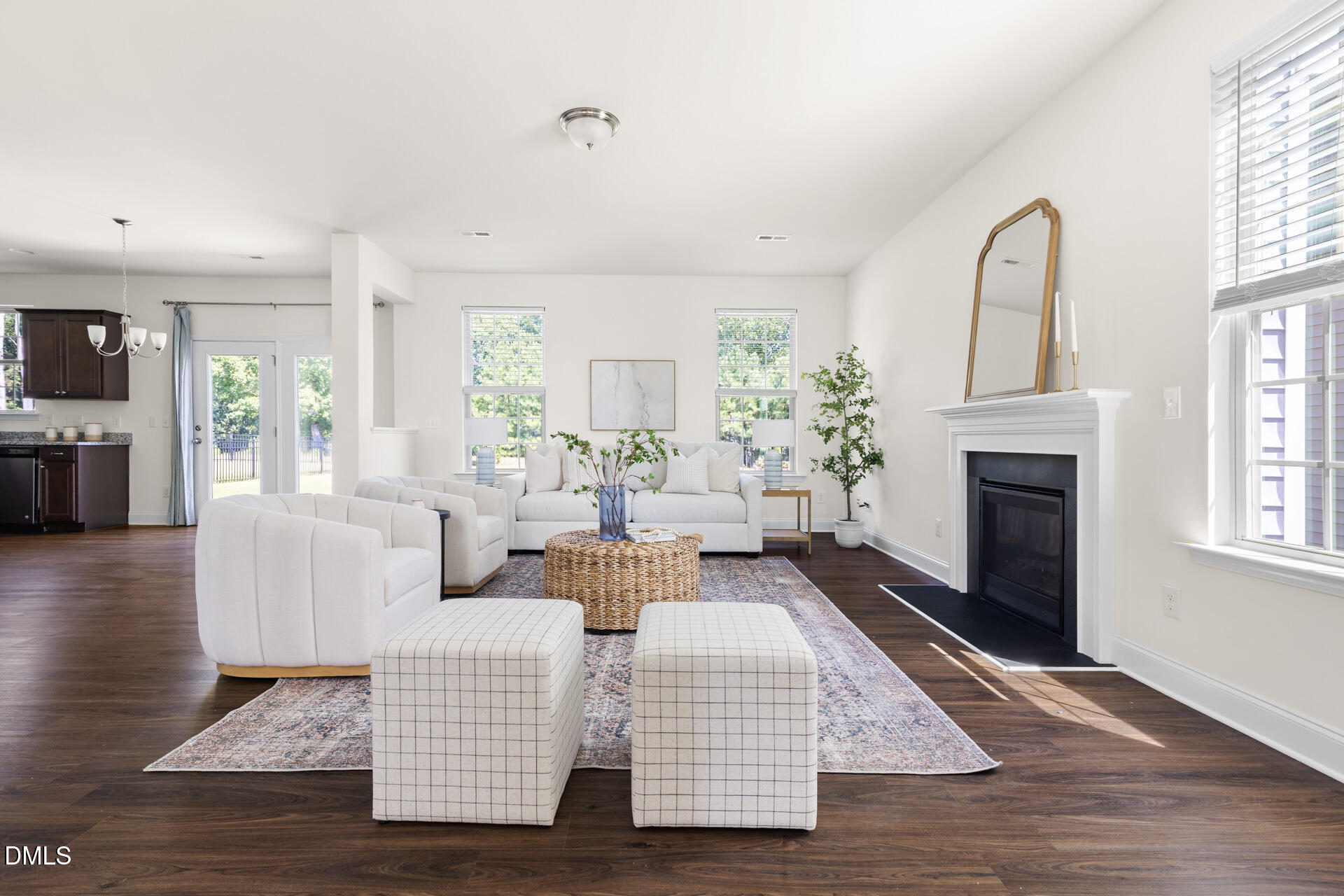 3316 Lacewing Drive