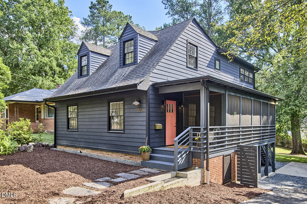 1925 Ward Street