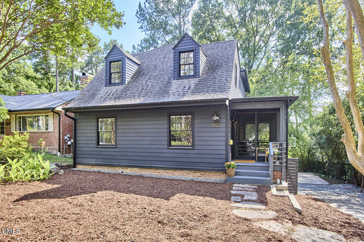 1925 Ward Street