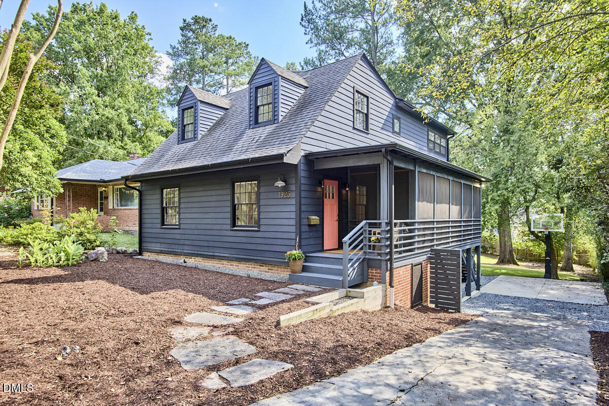 1925 Ward Street