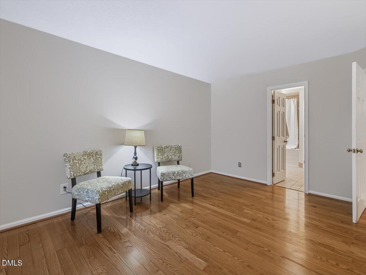 7 Kings Mount Court