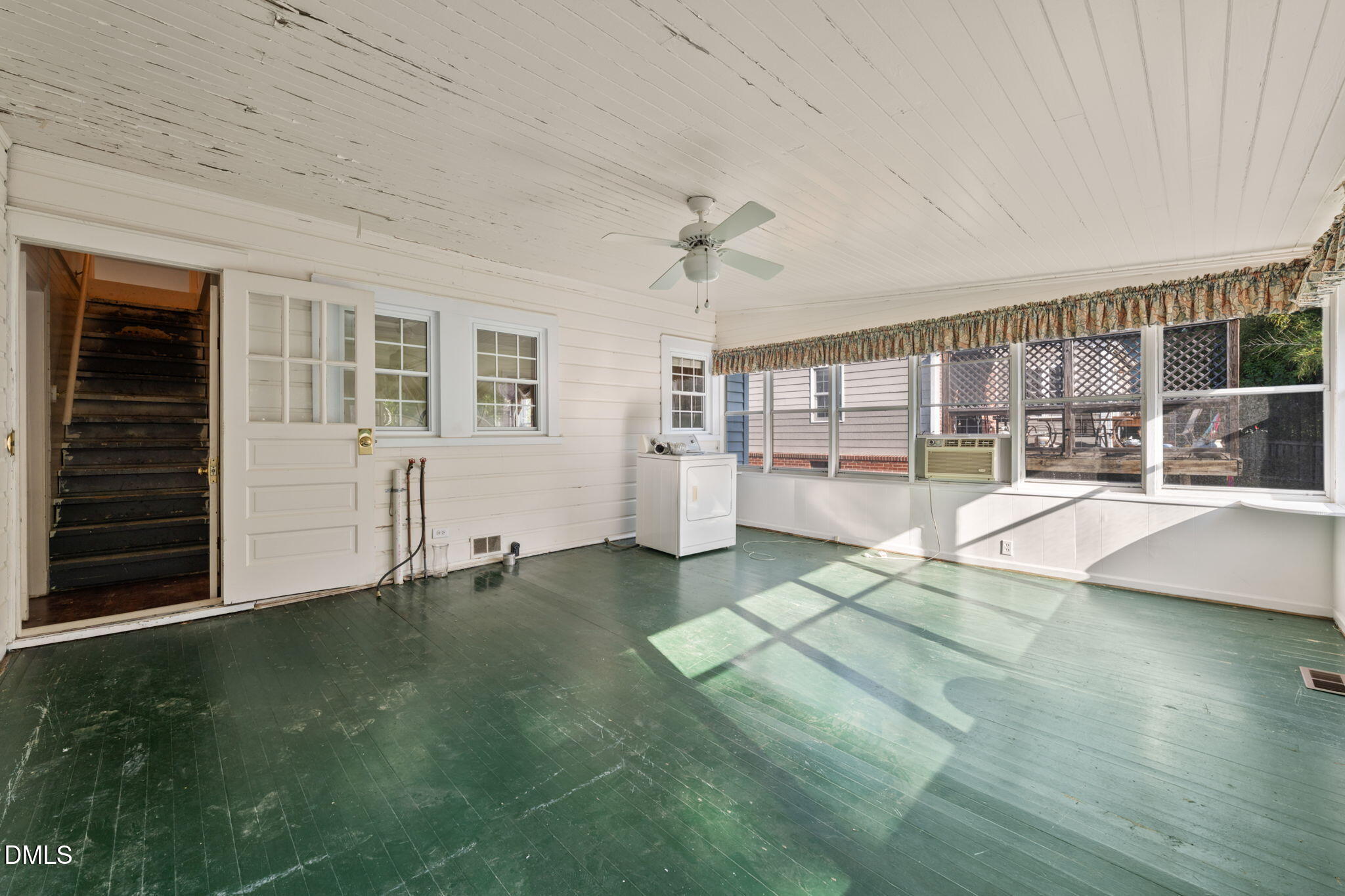 1402 Norton Street
