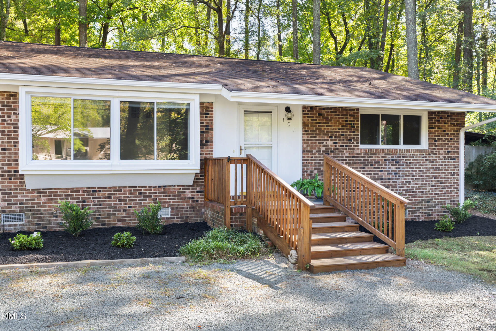 101 Oleander Road