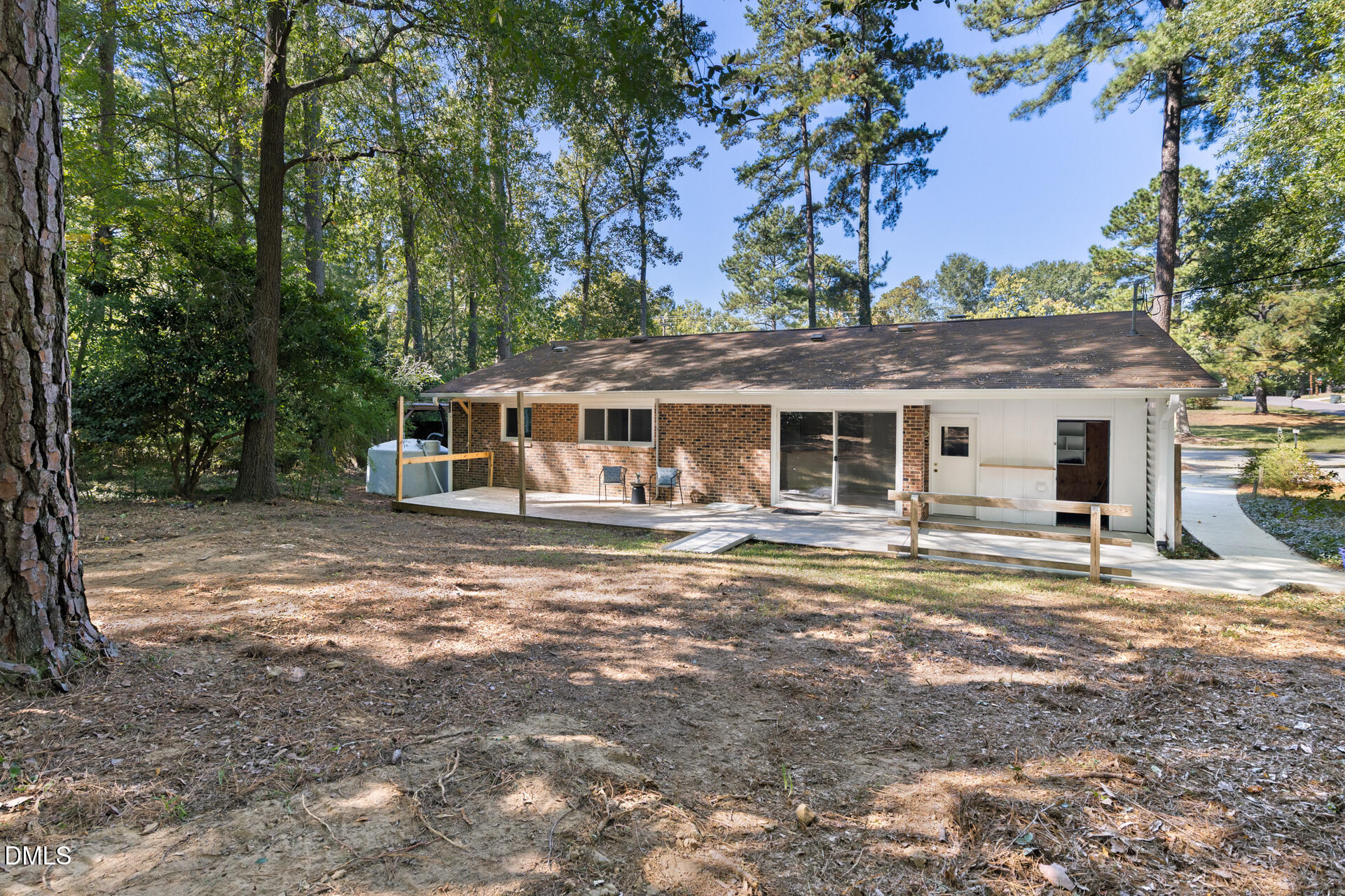 101 Oleander Road