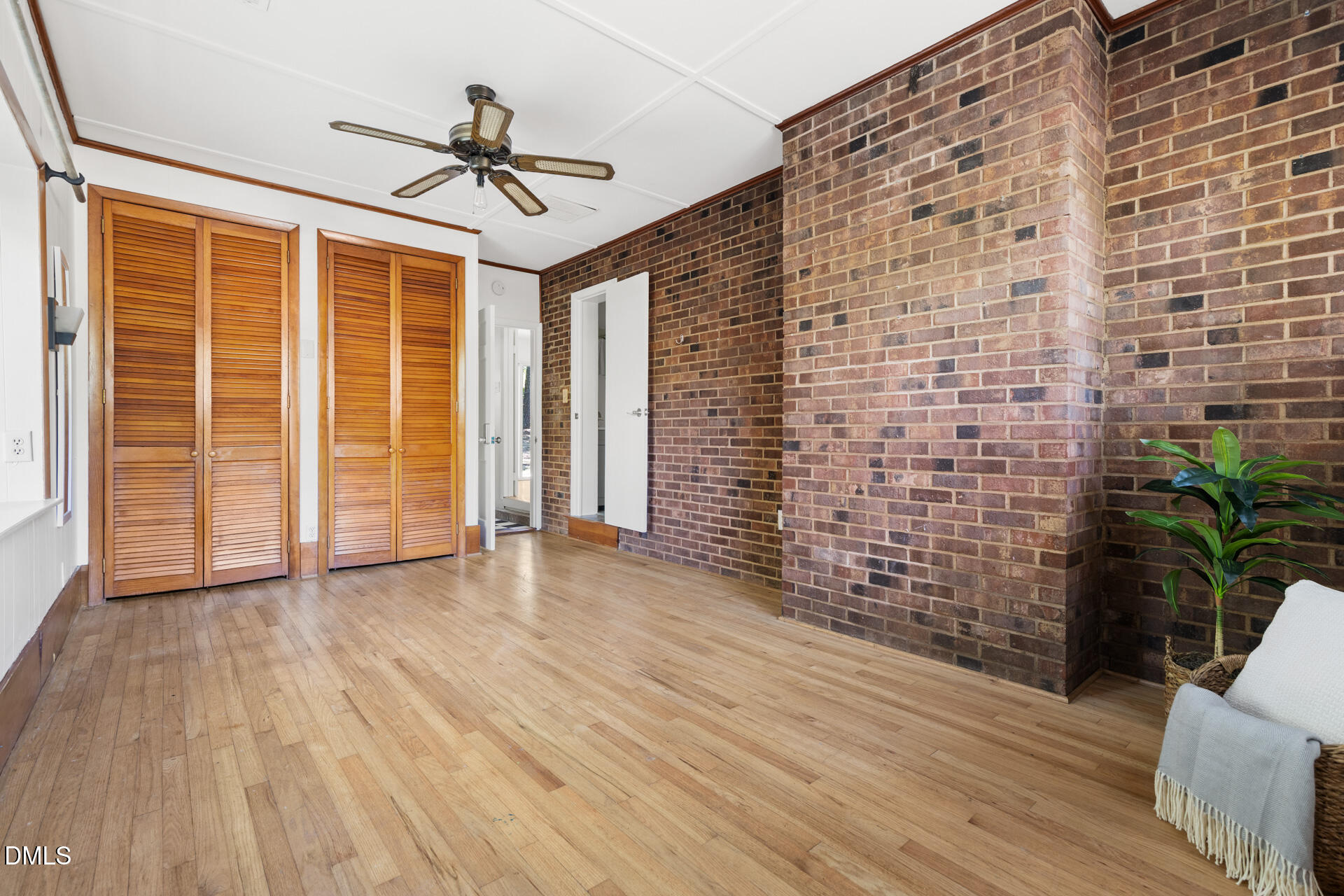 101 Oleander Road
