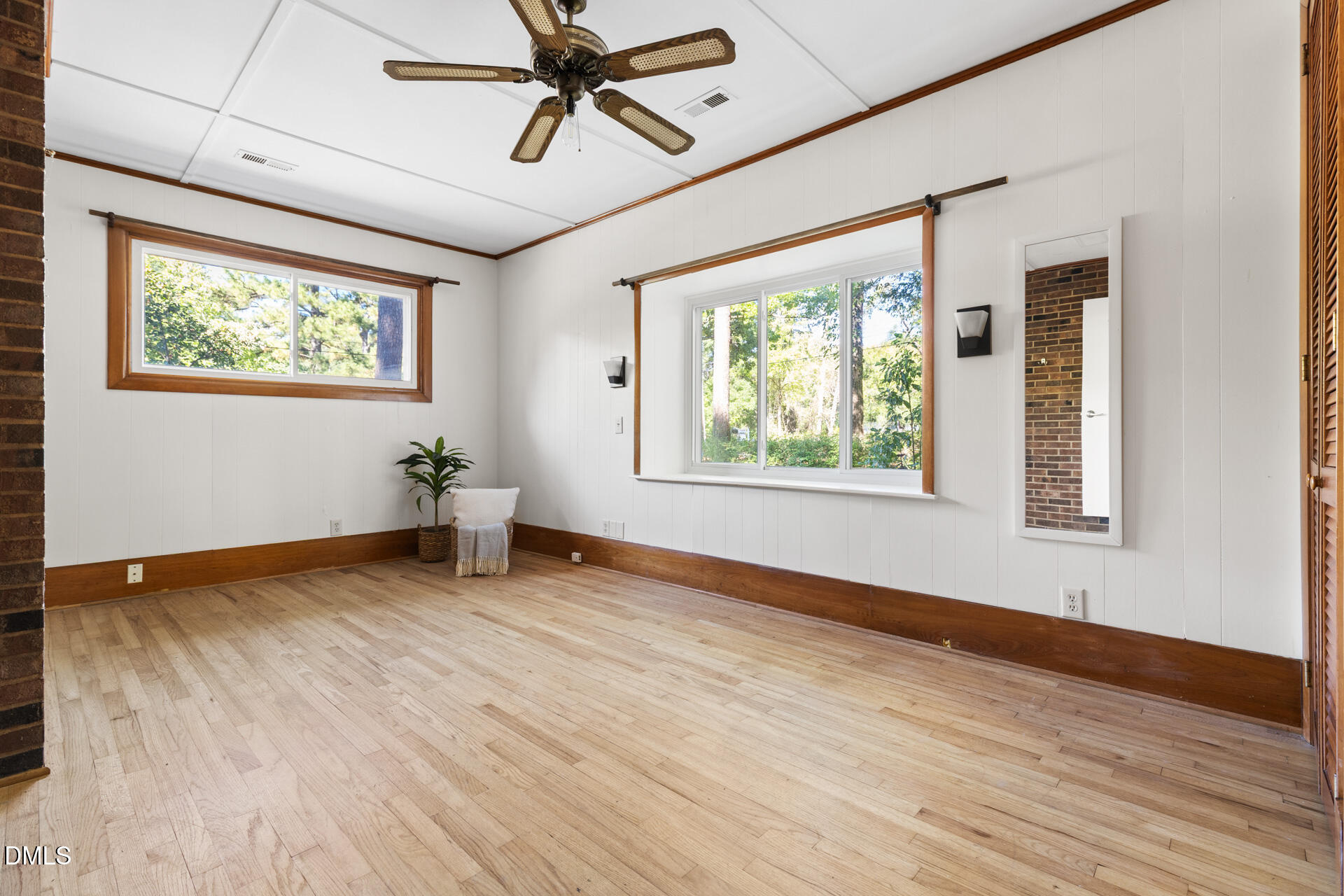 101 Oleander Road