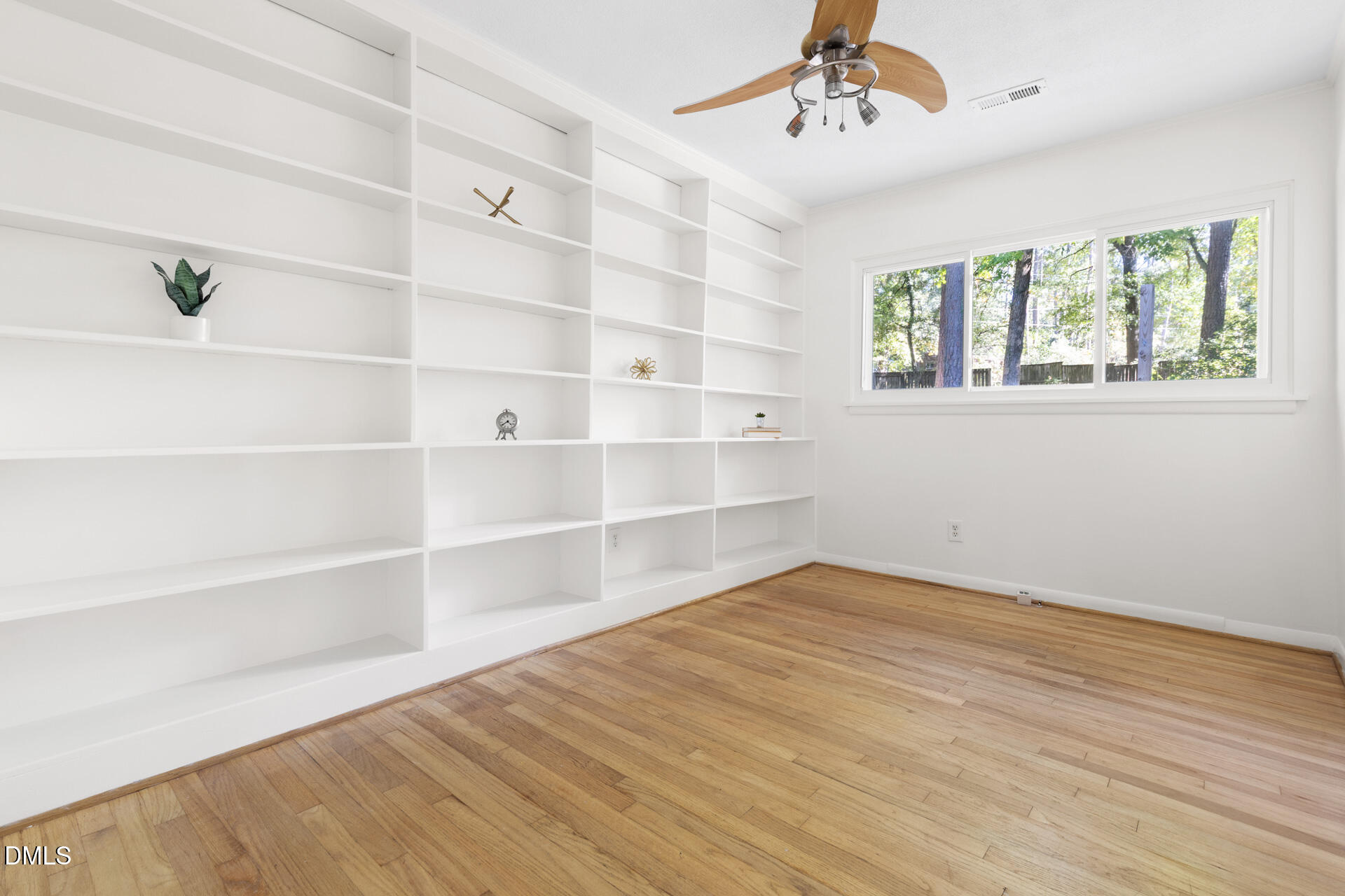 101 Oleander Road