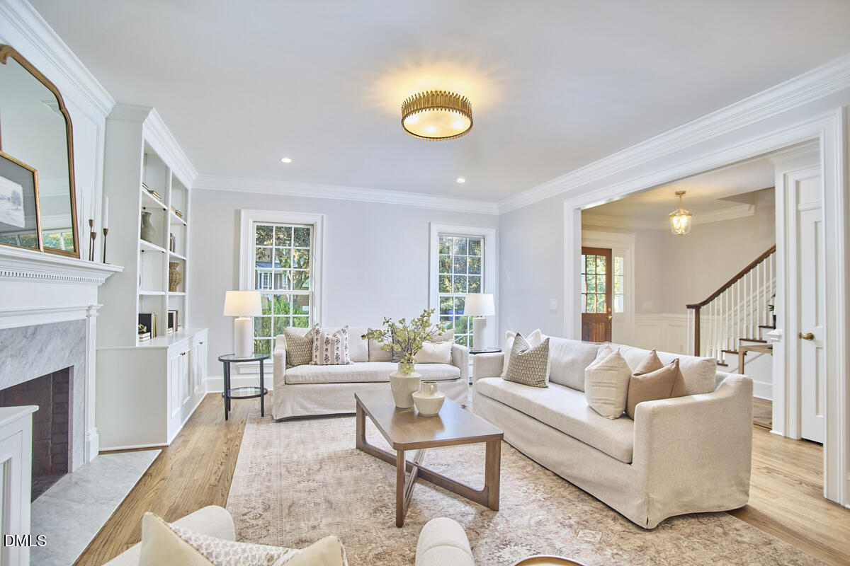 3706 Darwin Road