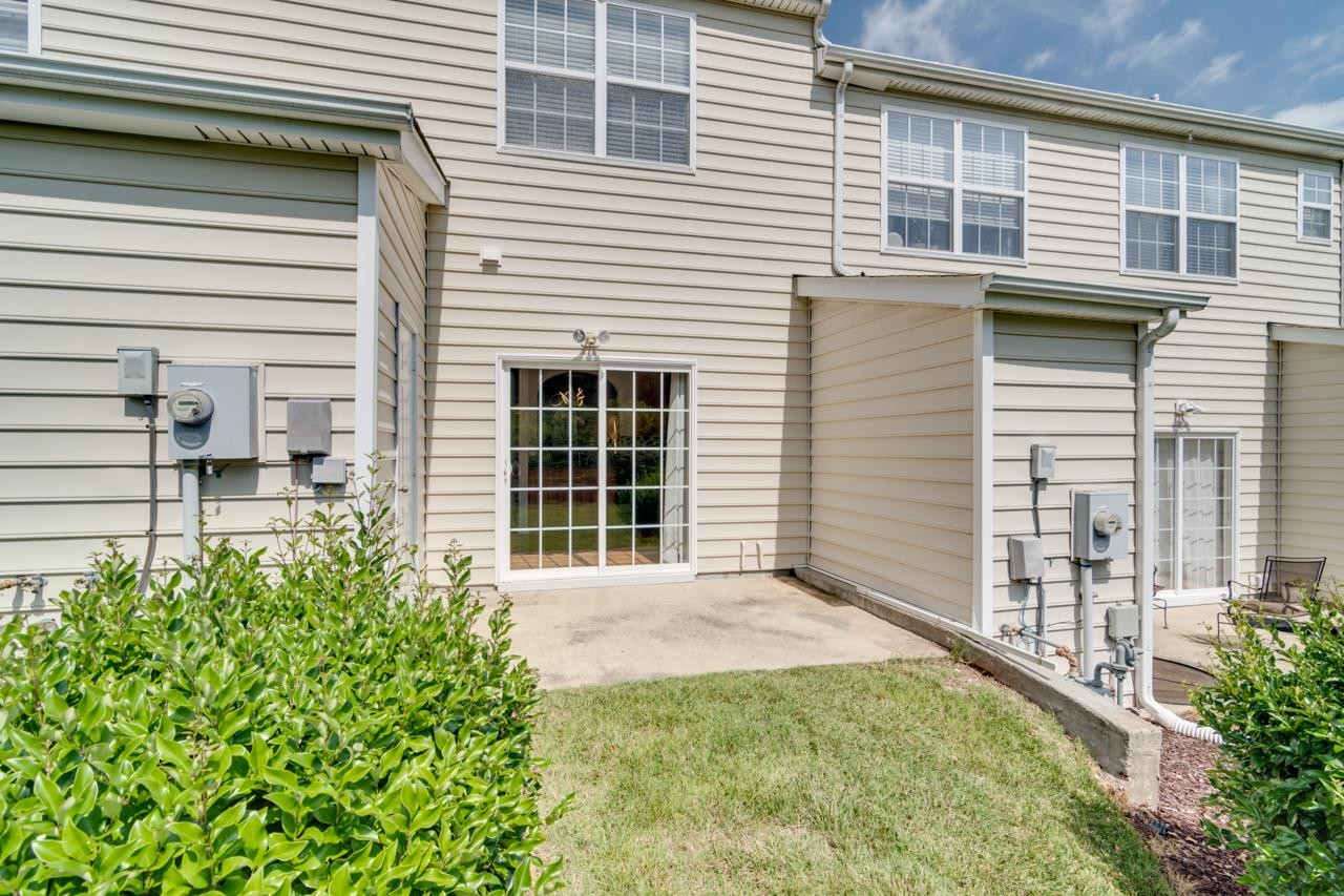 3735 Ramblewood Avenue