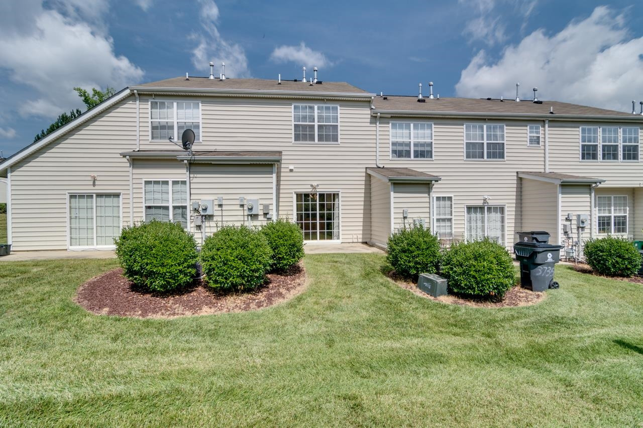 3735 Ramblewood Avenue