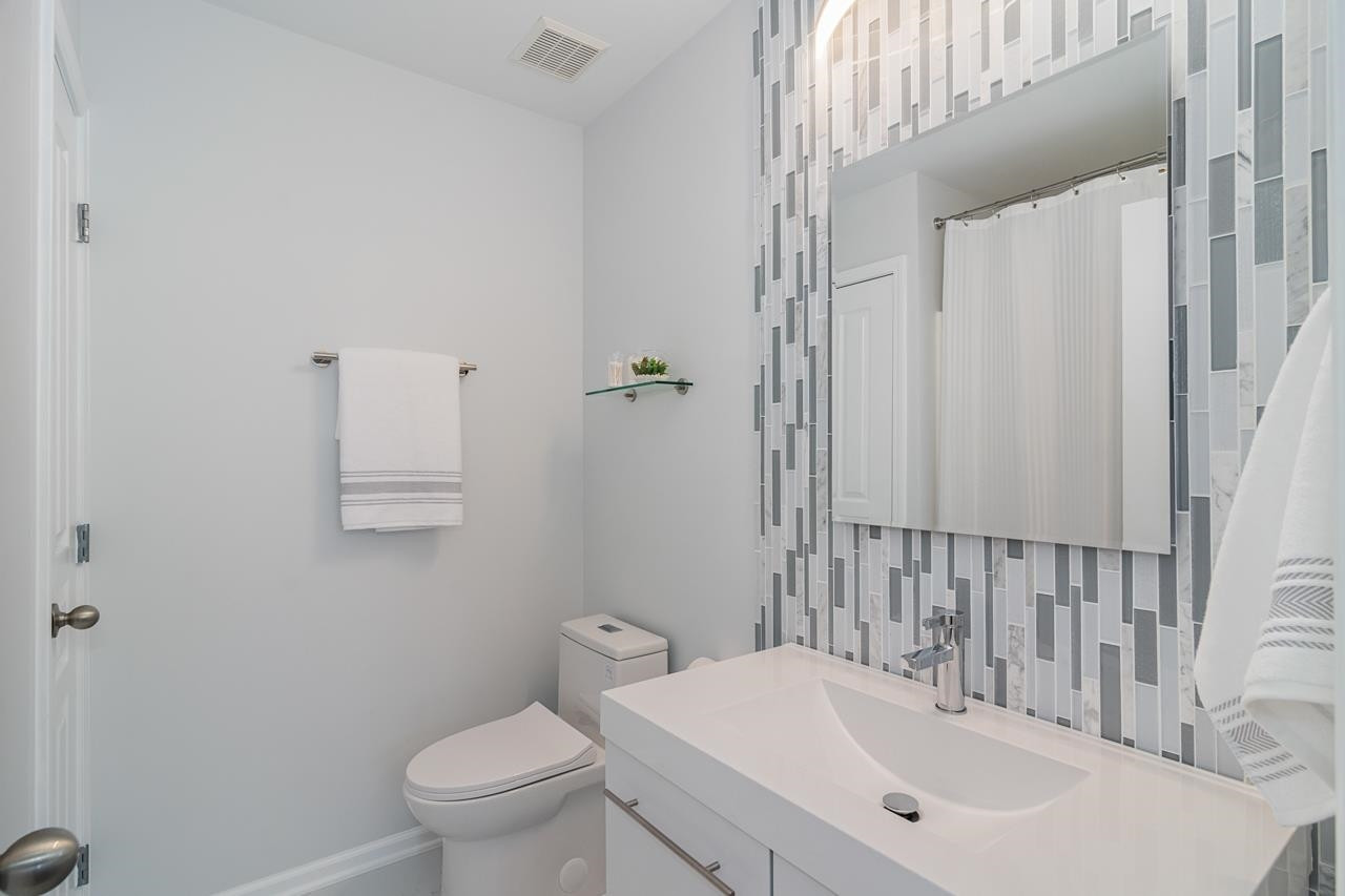 3735 Ramblewood Avenue