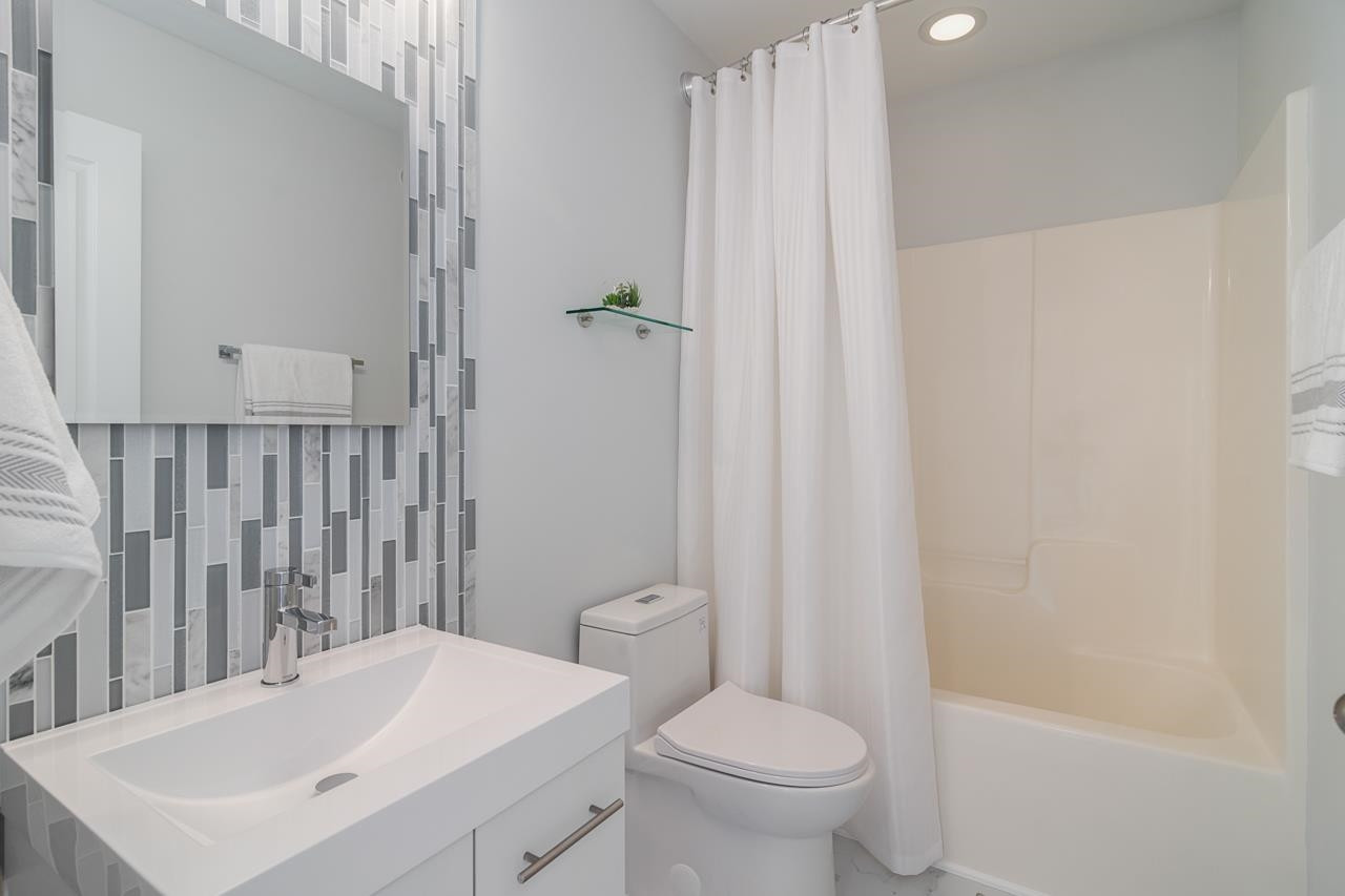 3735 Ramblewood Avenue