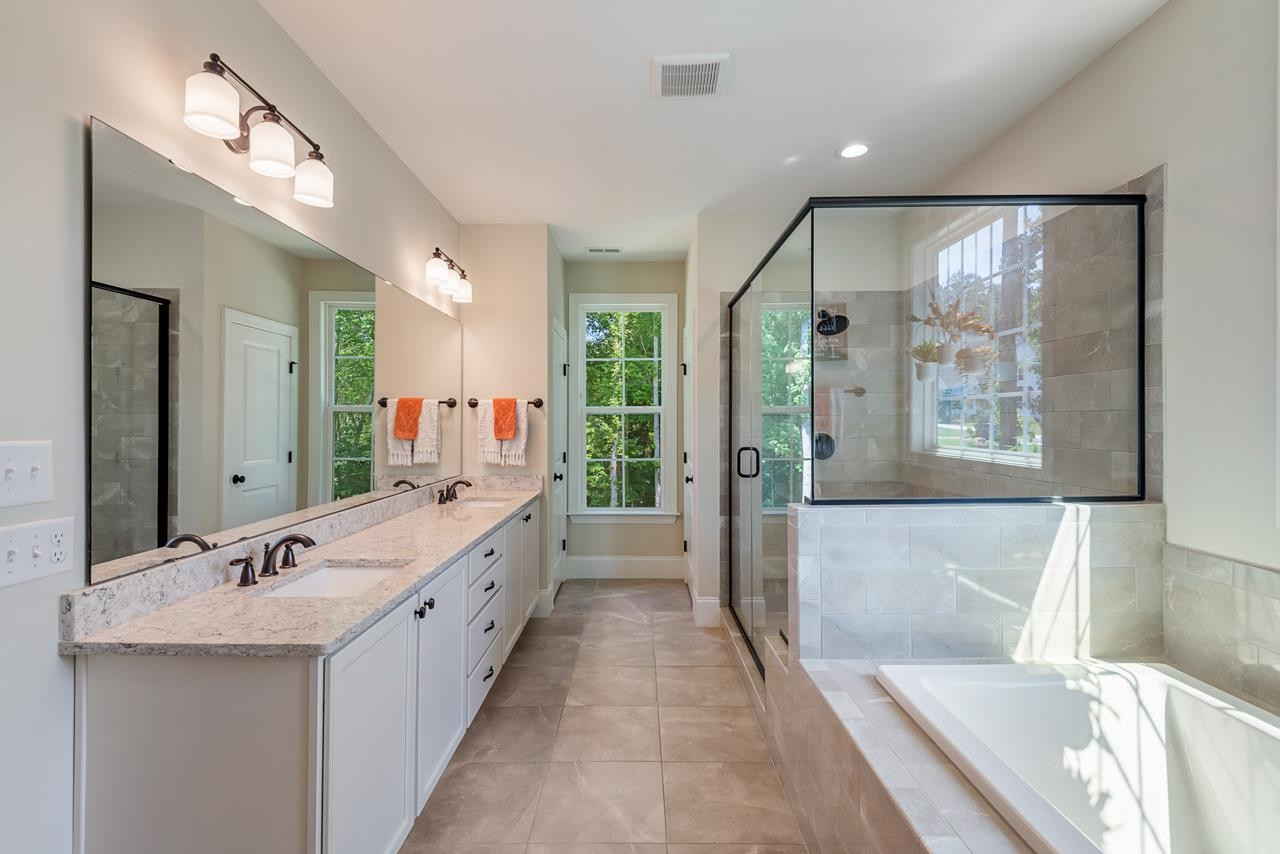 49 S Flanders Street