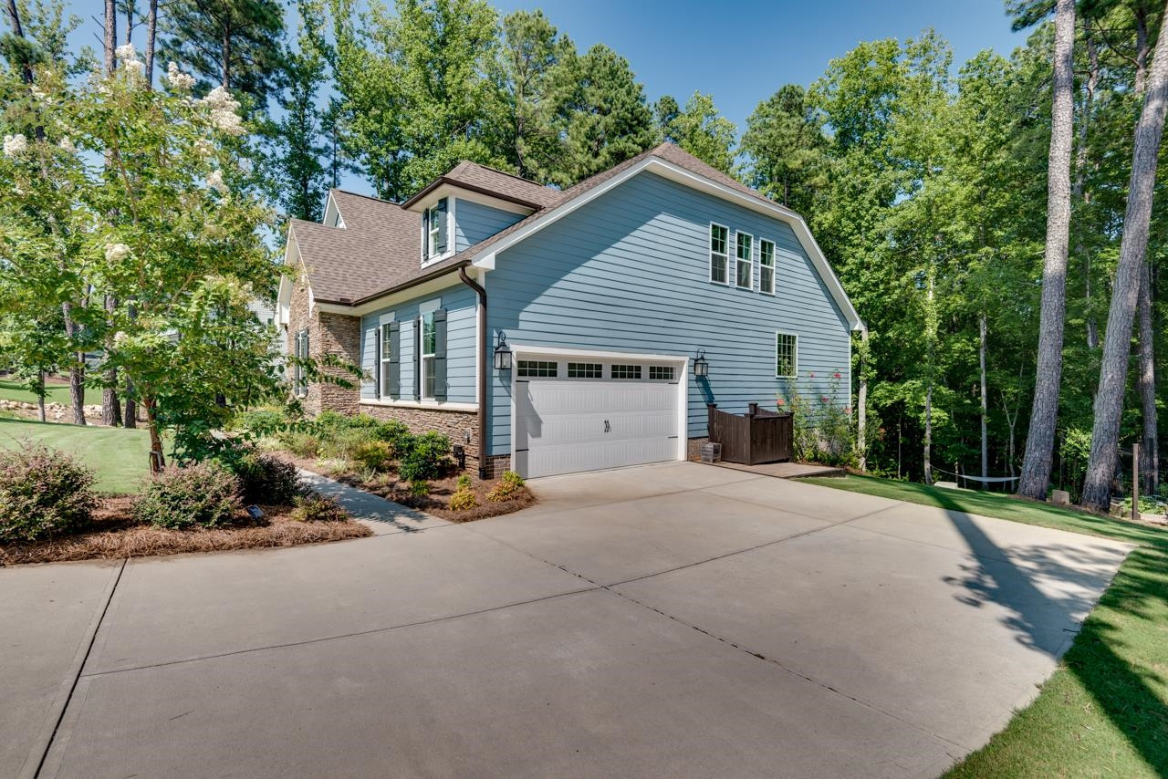 49 S Flanders Street