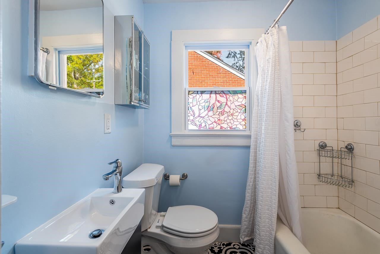 2503 Shenandoah Avenue