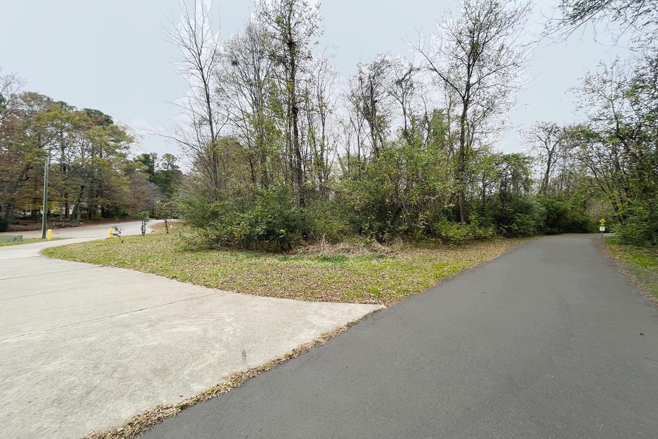 3631 Courtland Drive